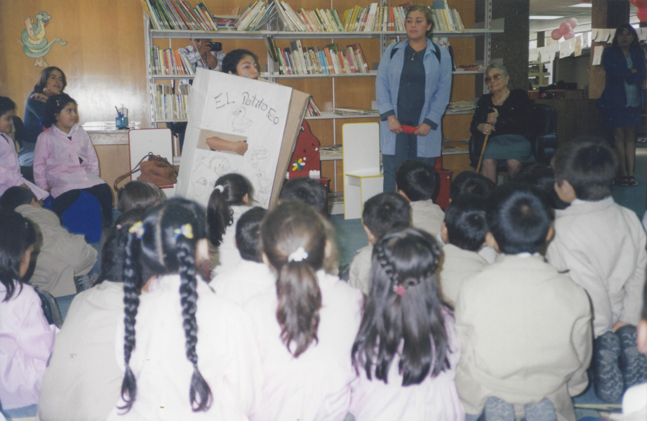 Cuentas cuentos  Niños y niñas pre-escolares
